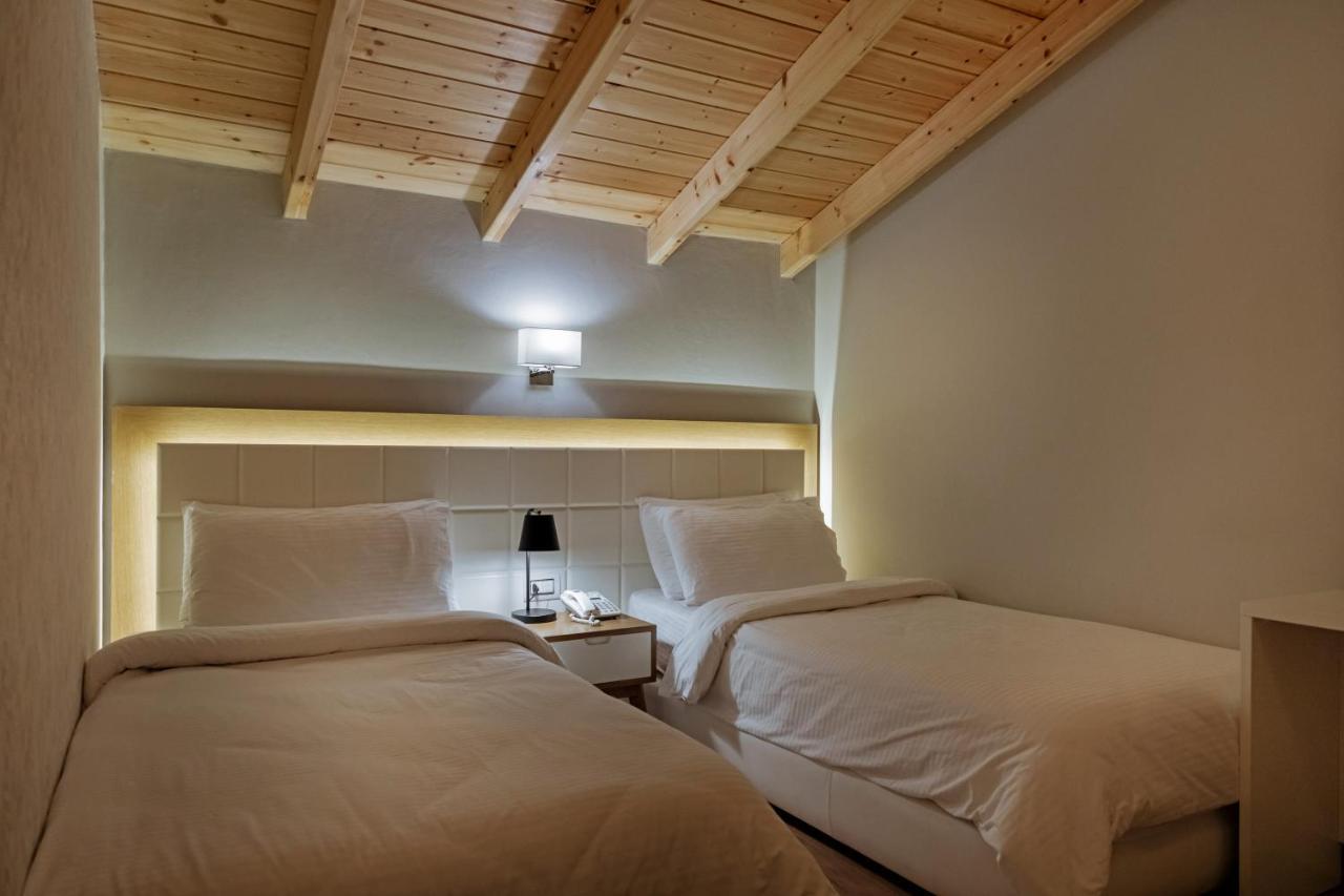 Ester 4* Korce