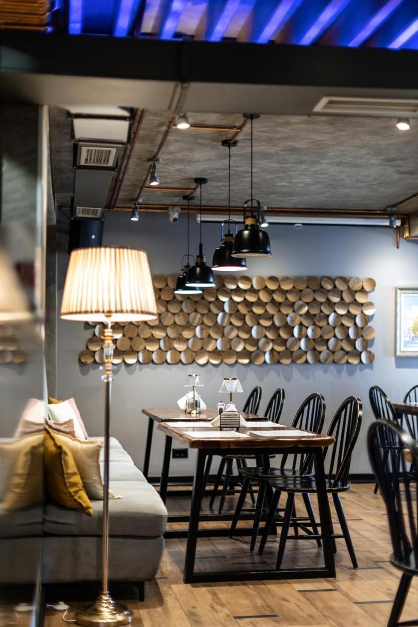 Hotel Ester Korce