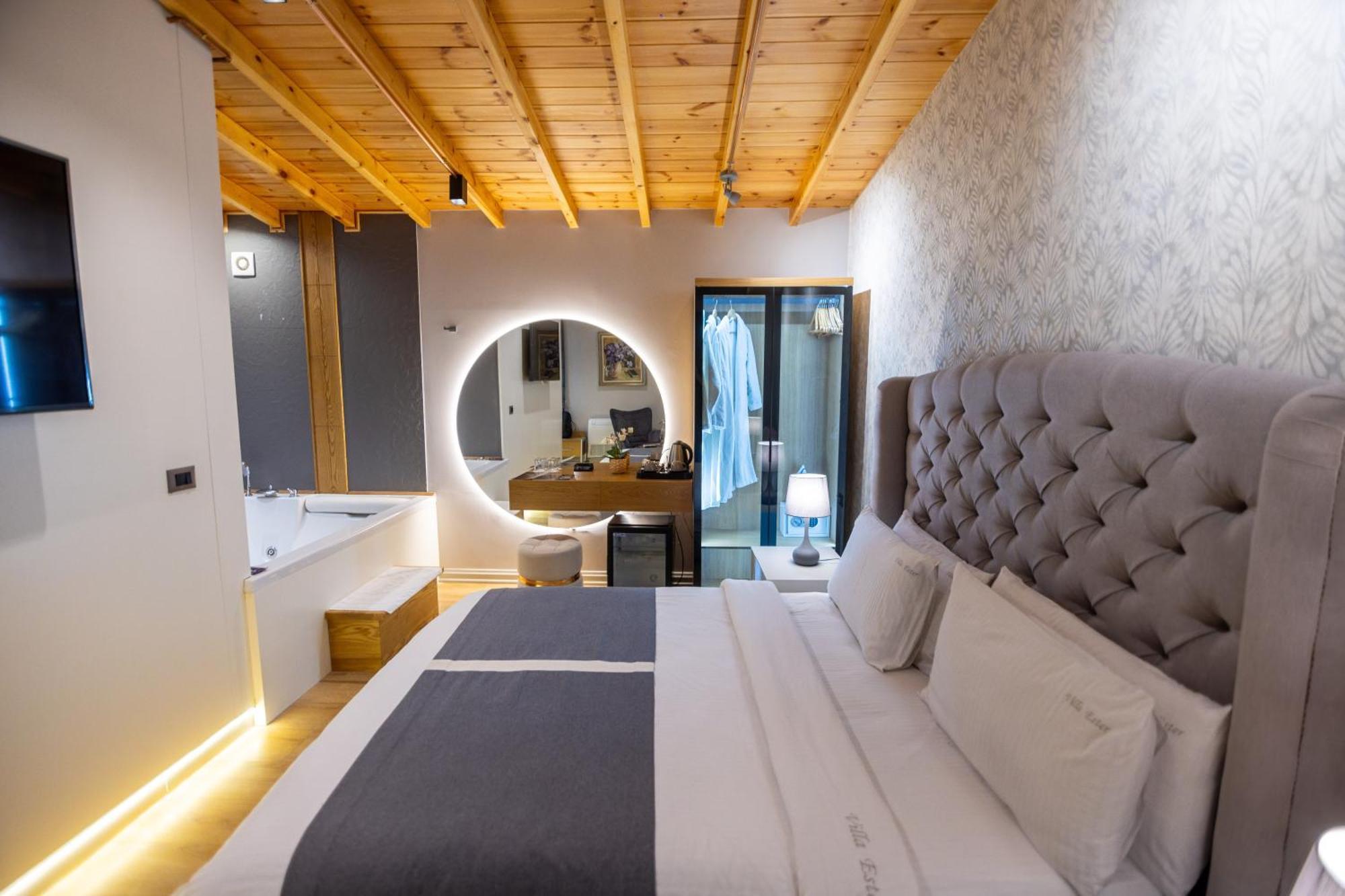 Hotel Ester Korce